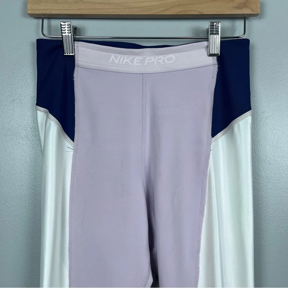 Nike Pro Women's Dri-Fit Pro Luxe 7/8 Training Leggings DA0958 Size M Activewear